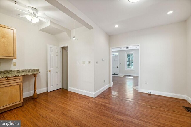627 Columbia Rd NW in Washington, DC - Building Photo - Building Photo