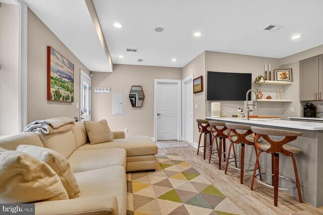 1014 10th St NE in Washington, DC - Building Photo - Building Photo