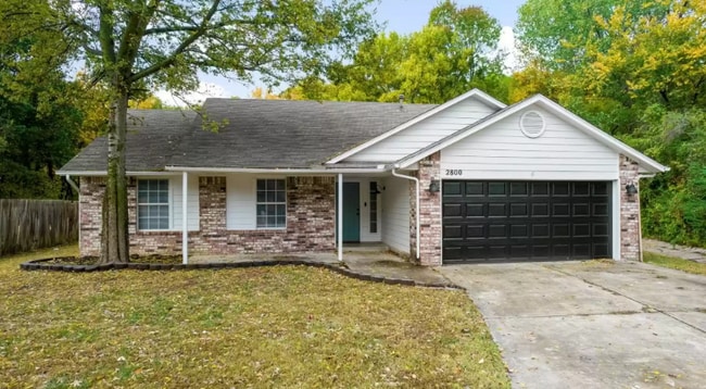 2800 S Dogwood Ave in Broken Arrow, OK - Foto de edificio - Building Photo