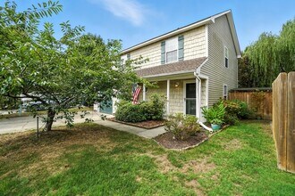 2237 Chicks Beach Ct in Virginia Beach, VA - Foto de edificio - Building Photo