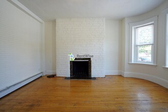 1322 Commonwealth Ave in Boston, MA - Building Photo - Building Photo