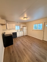 8468 Timken Ave in Warren, MI - Foto de edificio - Building Photo