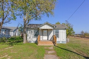 603 E 3rd St in Taylor, TX - Building Photo