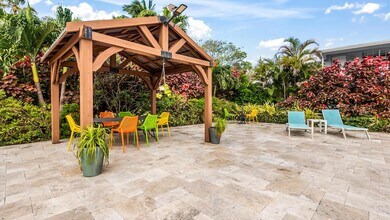 626 SW 14th Ave, Unit 111 in Fort Lauderdale, FL - Foto de edificio - Building Photo