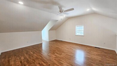 260 W Main St, Unit 15 in Goshen, NY - Foto de edificio - Building Photo