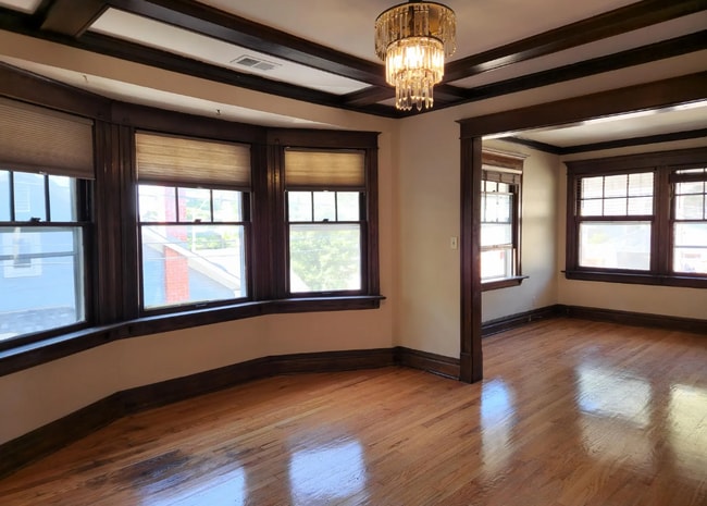 811 E 39th St in Kansas City, MO - Foto de edificio - Building Photo