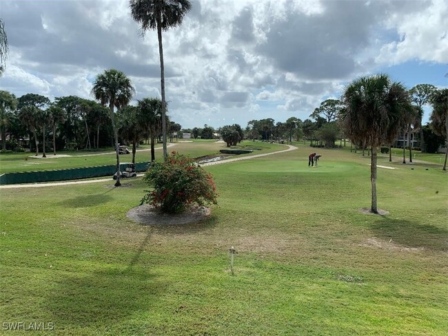 1739 Golf Club Dr in North Fort Myers, FL - Foto de edificio - Building Photo