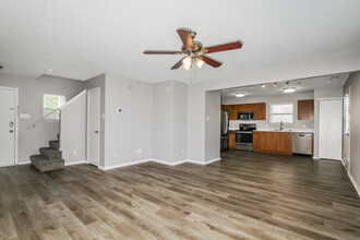 708 Adagio Dr in Greenwood, IN - Building Photo - Building Photo