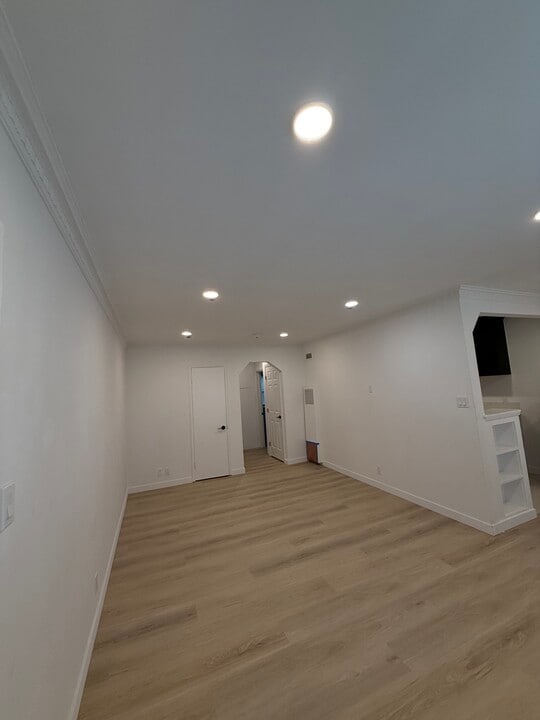 1229 Larrabee St in West Hollywood, CA - Foto de edificio