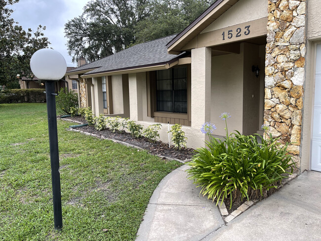 1523 Elf Stone Ct in Casselberry, FL - Building Photo - Building Photo