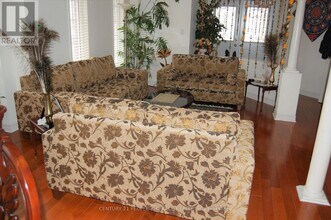 4845 Potomac Ct in Mississauga, ON - Building Photo - Building Photo