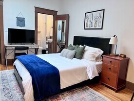 106 W Harrison St in Kirksville, MO - Building Photo