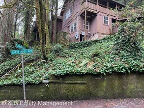 17910 Old Monte Rio Rd in Guerneville, CA - Building Photo - Building Photo