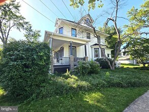 951 Park Ave in Collingswood, NJ - Building Photo - Building Photo