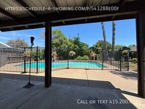 8126 N Mariposa St in Fresno, CA - Building Photo - Building Photo