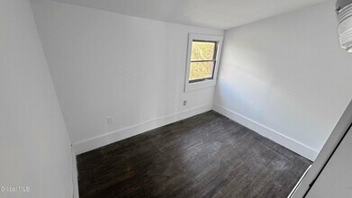 12 Ordway Ln in North Creek, NY - Building Photo - Building Photo