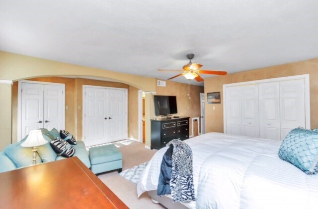 property at 530 N Post Oak Ln