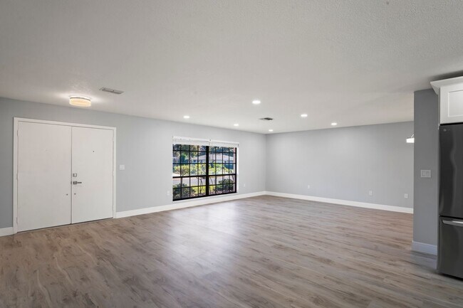 8312 Roxboro Dr in Hudson, FL - Building Photo - Building Photo