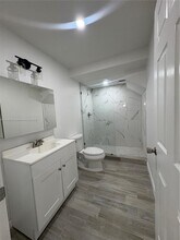 3291 SW 25th St in Miami, FL - Building Photo - Building Photo
