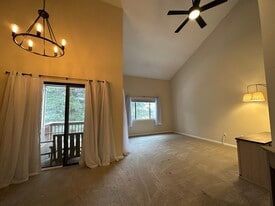 306 Trailside Way, Unit 306 in Ashland, MA - Building Photo