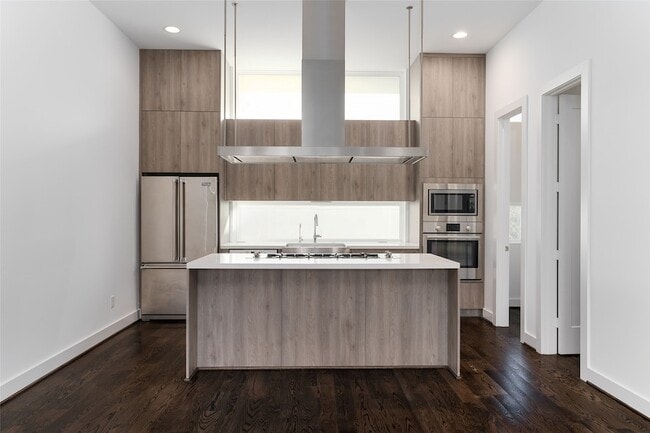 property at 5857 E Post Oak Ln