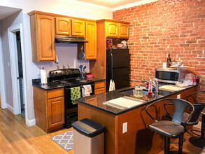 23 Saint Lukes Rd, Unit 3 in Boston, MA - Building Photo - Building Photo