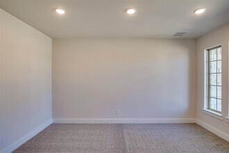 2900 Miletto Dr in Round Rock, TX - Building Photo - Building Photo