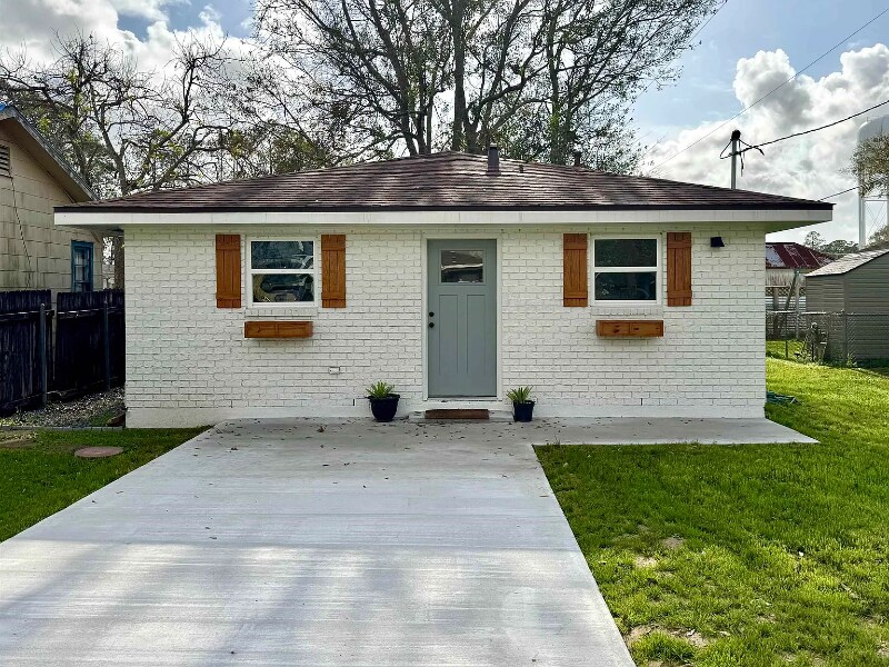 112 Myrtle St in Morgan City, LA - Building Photo
