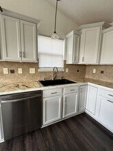 207 Stone Path in Derby, KS - Building Photo - Building Photo