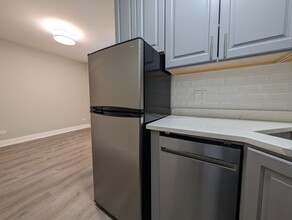 503 W Belmont Ave, Unit 3F in Chicago, IL - Foto de edificio - Building Photo