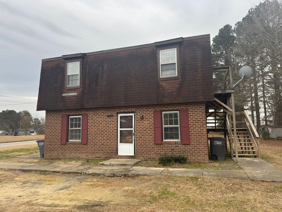 2601-2603 Mallard Ct in Rocky Mount, NC - Building Photo