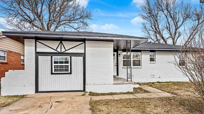 property at 4811 NW Lindy Ave