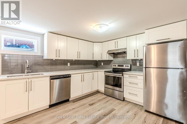 543 E 27th St in Hamilton, ON - Building Photo - Building Photo