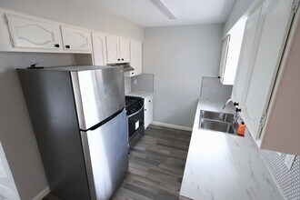 7205 Tumbleweed Dr, Unit A in Austin, TX - Building Photo - Building Photo