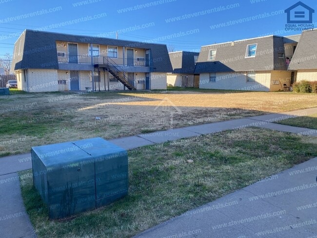 property at 2111 NW Lindy Ave