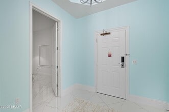 200 Ocean Crest Dr in Palm Coast, FL - Building Photo - Building Photo