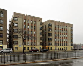 1675 Grand Concourse in Bronx, NY - Building Photo - Building Photo