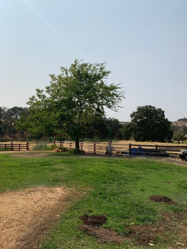 2871 Williams Rd in Oroville, CA - Building Photo - Building Photo