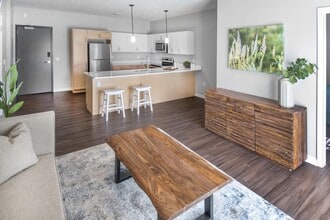 The Meadows on Salt Creek in Lincoln, NE - Foto de edificio - Building Photo