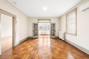 598 67th St in West New York, NJ - Building Photo