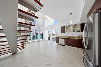 41 SE 5th St in Miami, FL - Building Photo - Building Photo