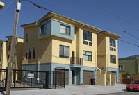 880-884 20th St in Oakland, CA - Building Photo - Building Photo