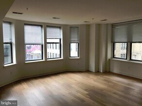 1229 Chestnut St in Philadelphia, PA - Building Photo - Building Photo