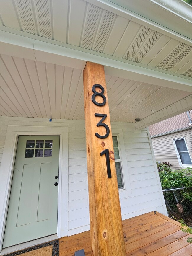 property at 831 S Grant Ave