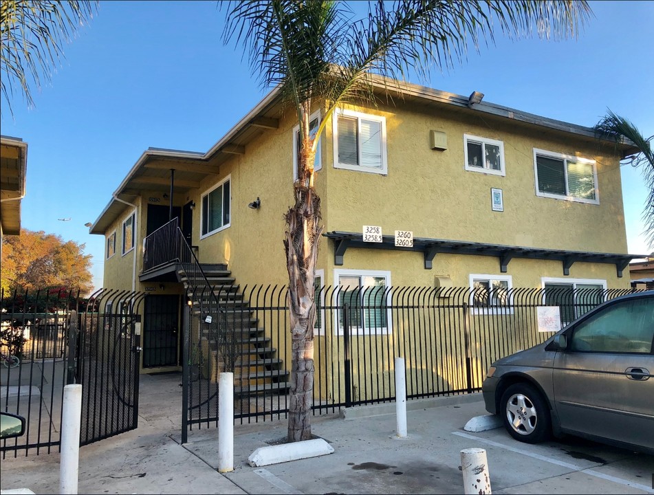 3258-3260 Greely Ave in San Diego, CA - Building Photo