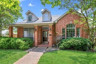 1404 Honey Locust Dr in Plano, TX - Building Photo