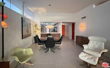 2324 Skyview Dr in Palm Springs, CA - Building Photo - Building Photo