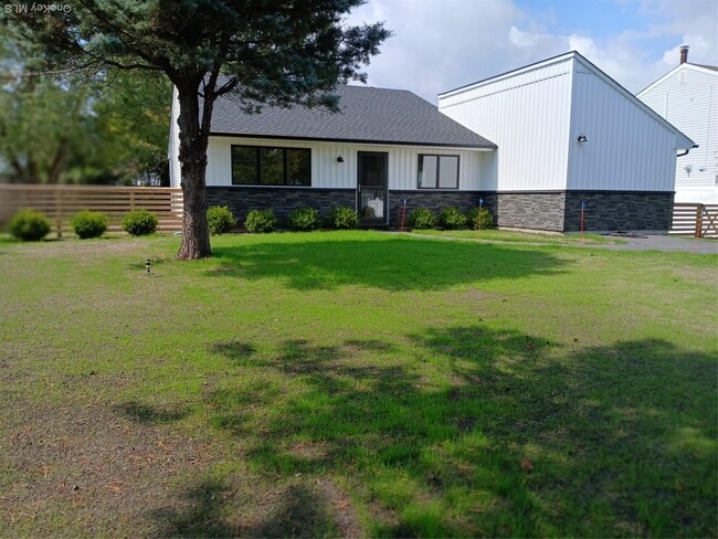 property at 4 Mercury Ave