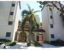 8933 SW 123rd Ct in Miami, FL - Building Photo