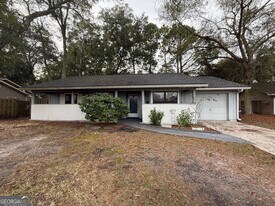 204 Westgate Cir in St. Marys, GA - Building Photo